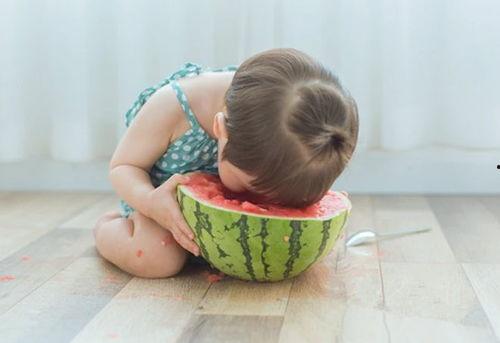 吃瓜娃娃卡通,趣味横生的卡通世界之旅