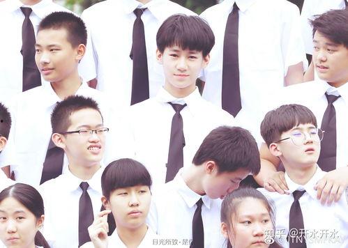 张真源见证吃瓜,揭秘娱乐圈幕后真相