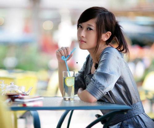 吃瓜窗边美女,揭秘娱乐圈幕后故事